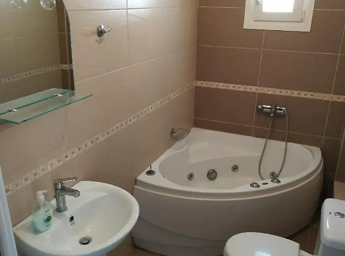 Апартаменты Peramos Luxury